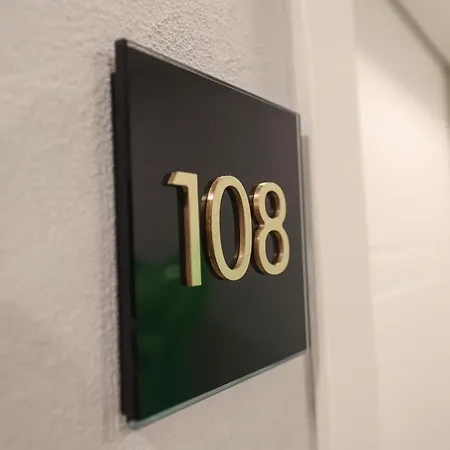 ホテル Cenisio 3*