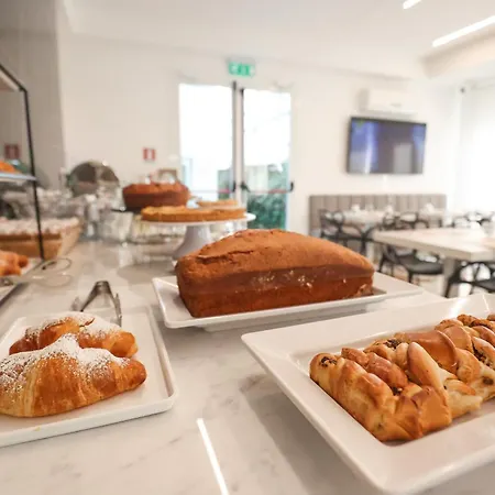 Cenisio 3* 리미니